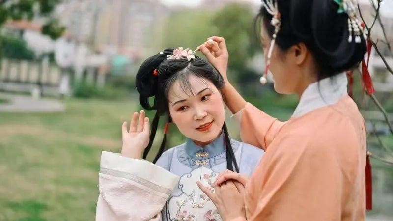 上海徐汇：在黄道婆公园遇见"花朝节"