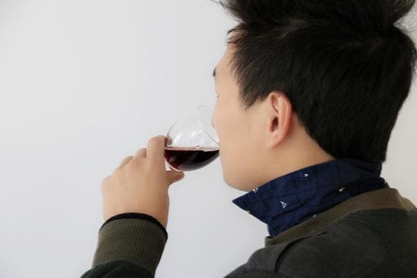 烟酒不沾真的会寿命更短吗？不抽烟、不喝酒，身体会有什么变化？
