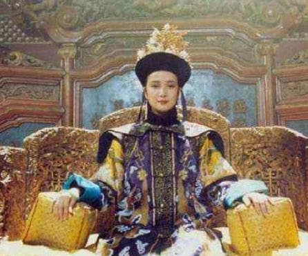 慈禧斗不过慈安：地位、性格与朝政之争