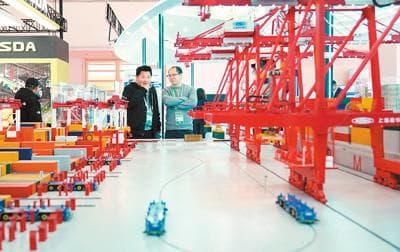 中国是全球产供链“稳定器”（国际论道）
