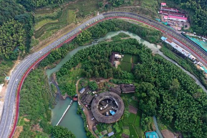 福建漳州：答好“四好农村路”十年之卷 路畅景美产业兴