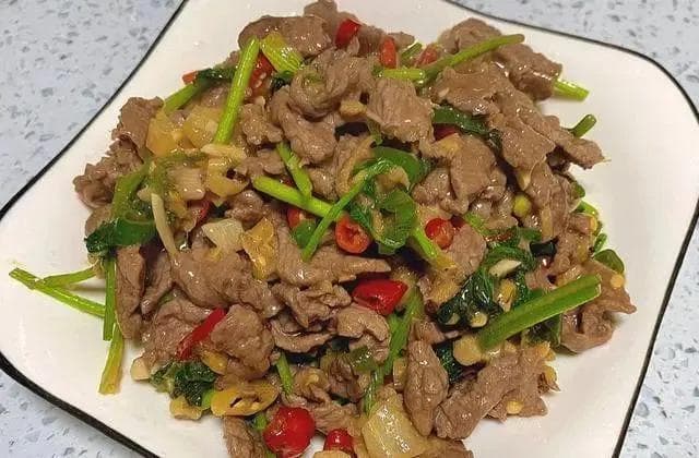 掌握这两个关键步骤，做出最嫩的小炒牛肉