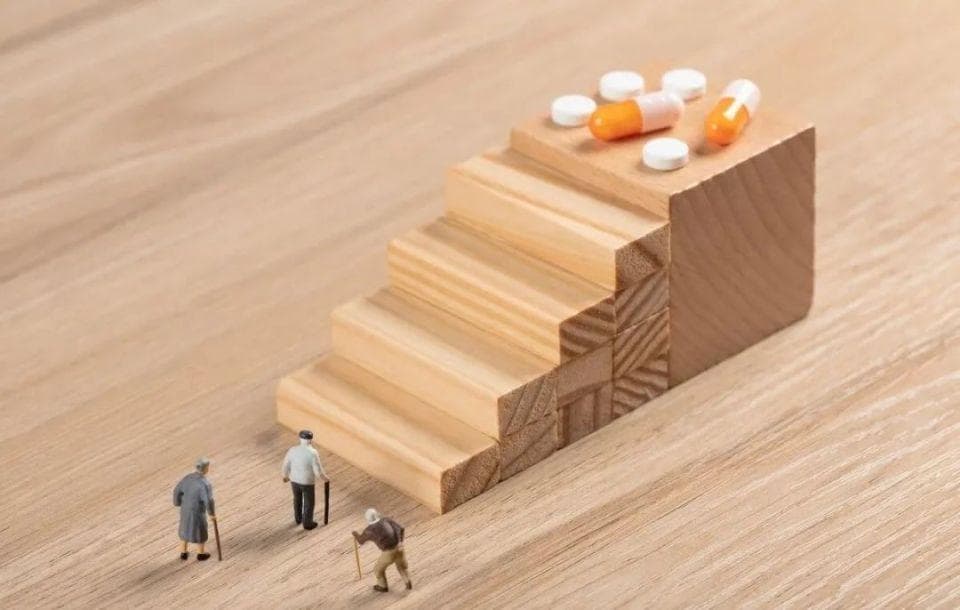 老年人补充维生素D，除了晒太阳，还能怎样做？