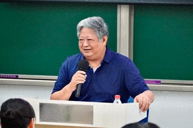 张庆善：伟大的小说《红楼梦》，被一些人读成了流言蜚语
