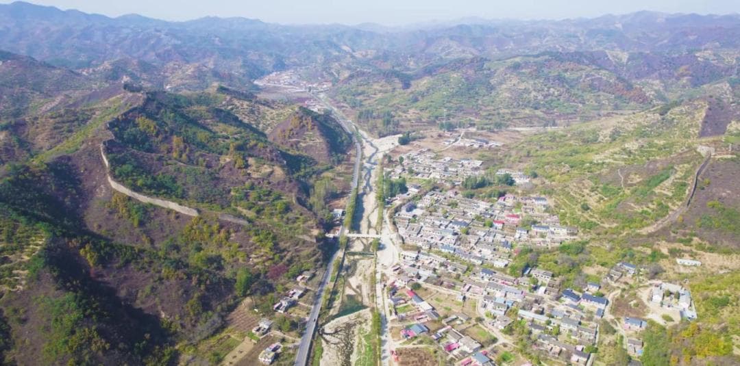 秦皇岛：古长城绽放新“芳华”