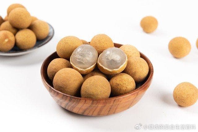 桂圆煮水：带壳还是去壳？三招教你炖出“果中人参”的滋味！