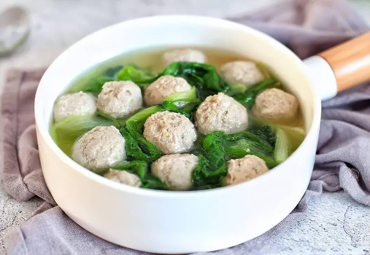 煮肉丸易散？三个小技巧教你做出嫩滑不散的肉丸