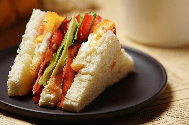 三明治里一般放哪些食材 三明治的100种搭配做法