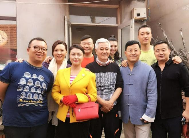 赵本山2025纽约巡演，大获成功，欢乐无国界，尽显舞台魅力