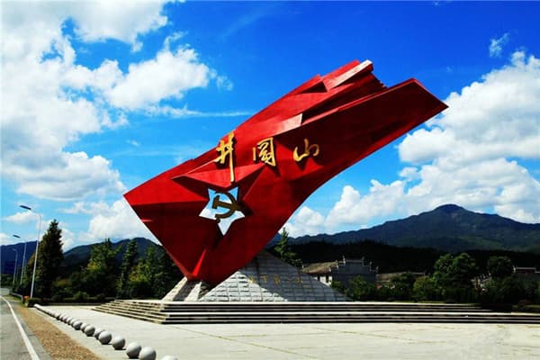 夏季井冈山旅游攻略：必备物品与注意事项全解析