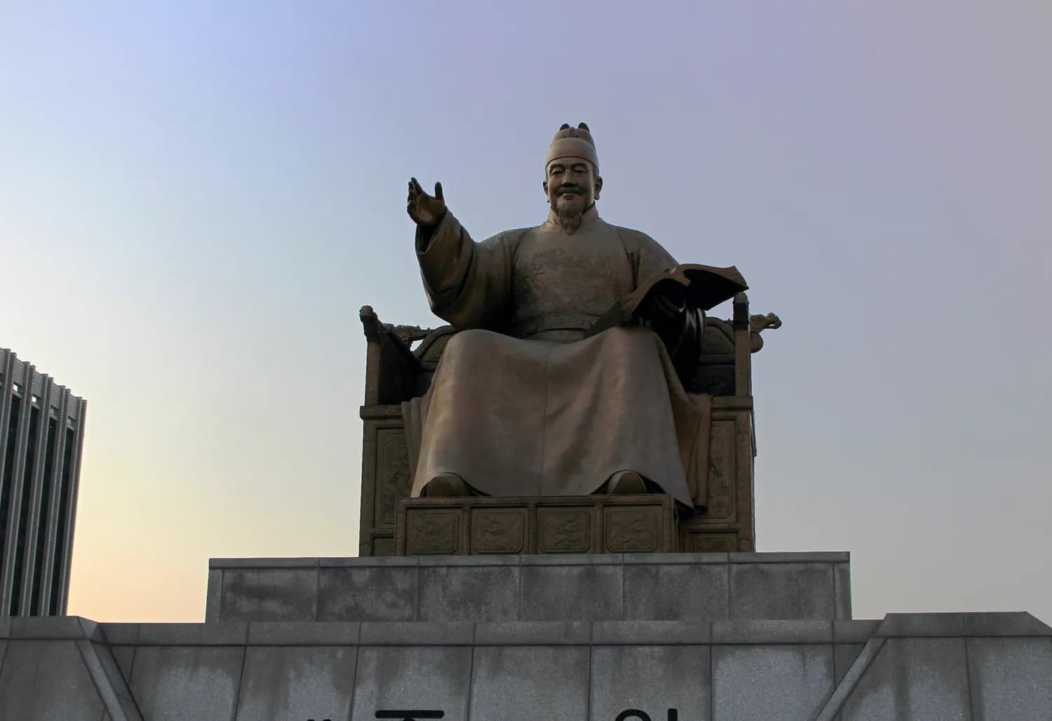中平六年：刘备崛起的关键时刻