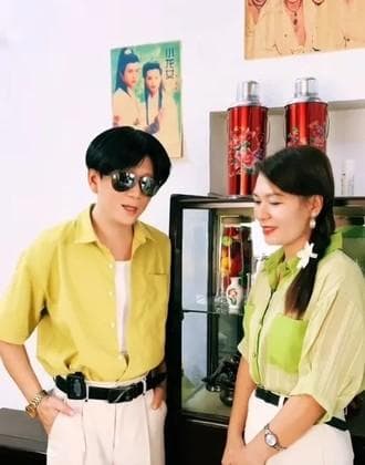 从“非主流”理发师到直播间粤语歌王——他在时代的浪尖怀旧