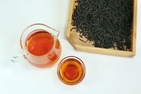 如何区分正山小种和外山红茶？