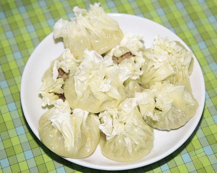 呼和浩特最著名的传统美食——烧麦