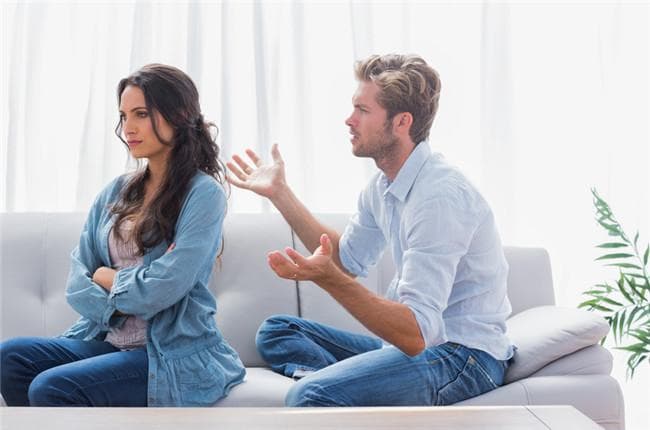 冷战困局：当妻子态度强硬时该如何应对？