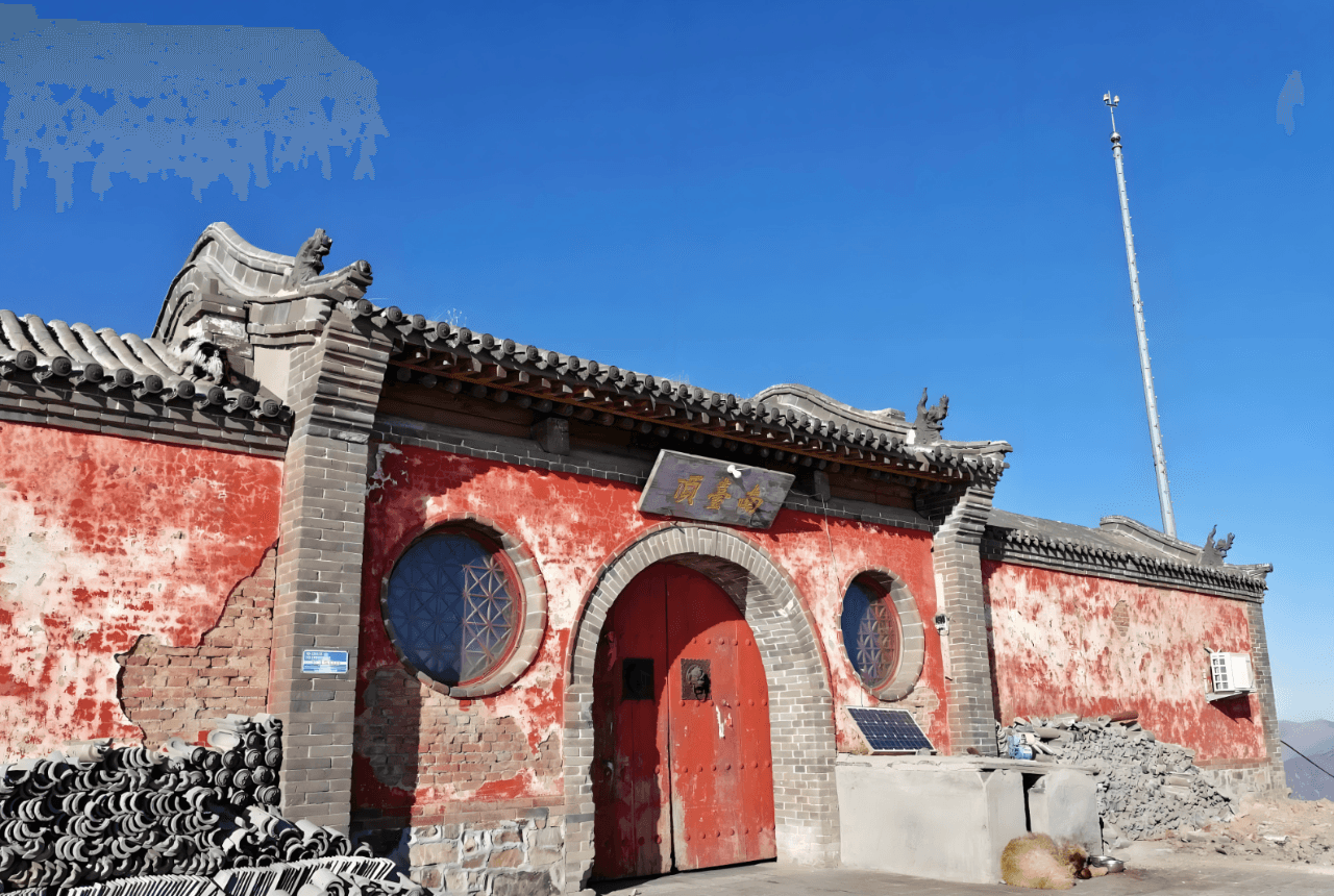 五台山南台普济寺：隋朝古刹里的千年智慧文殊