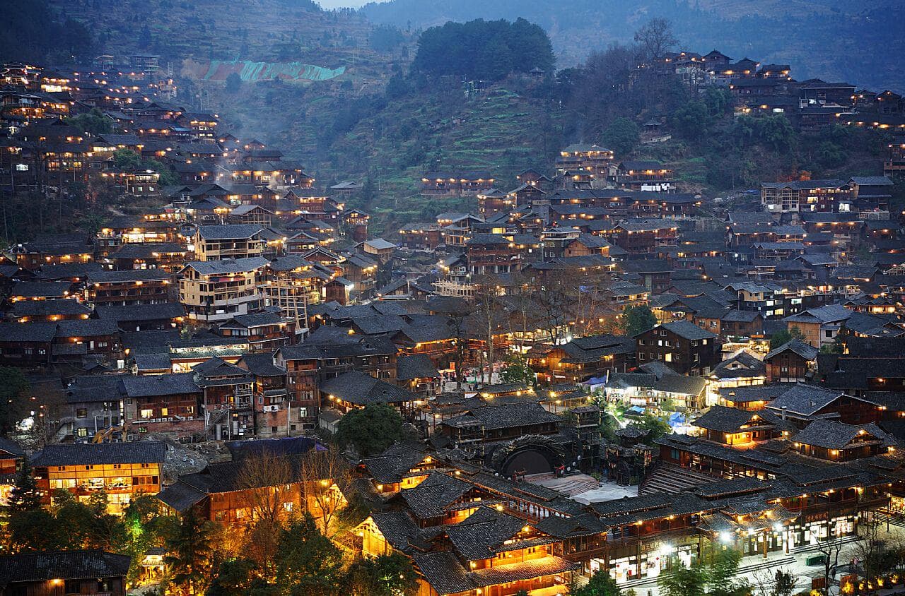 探秘千户苗寨：领略苗族文化的瑰宝之地