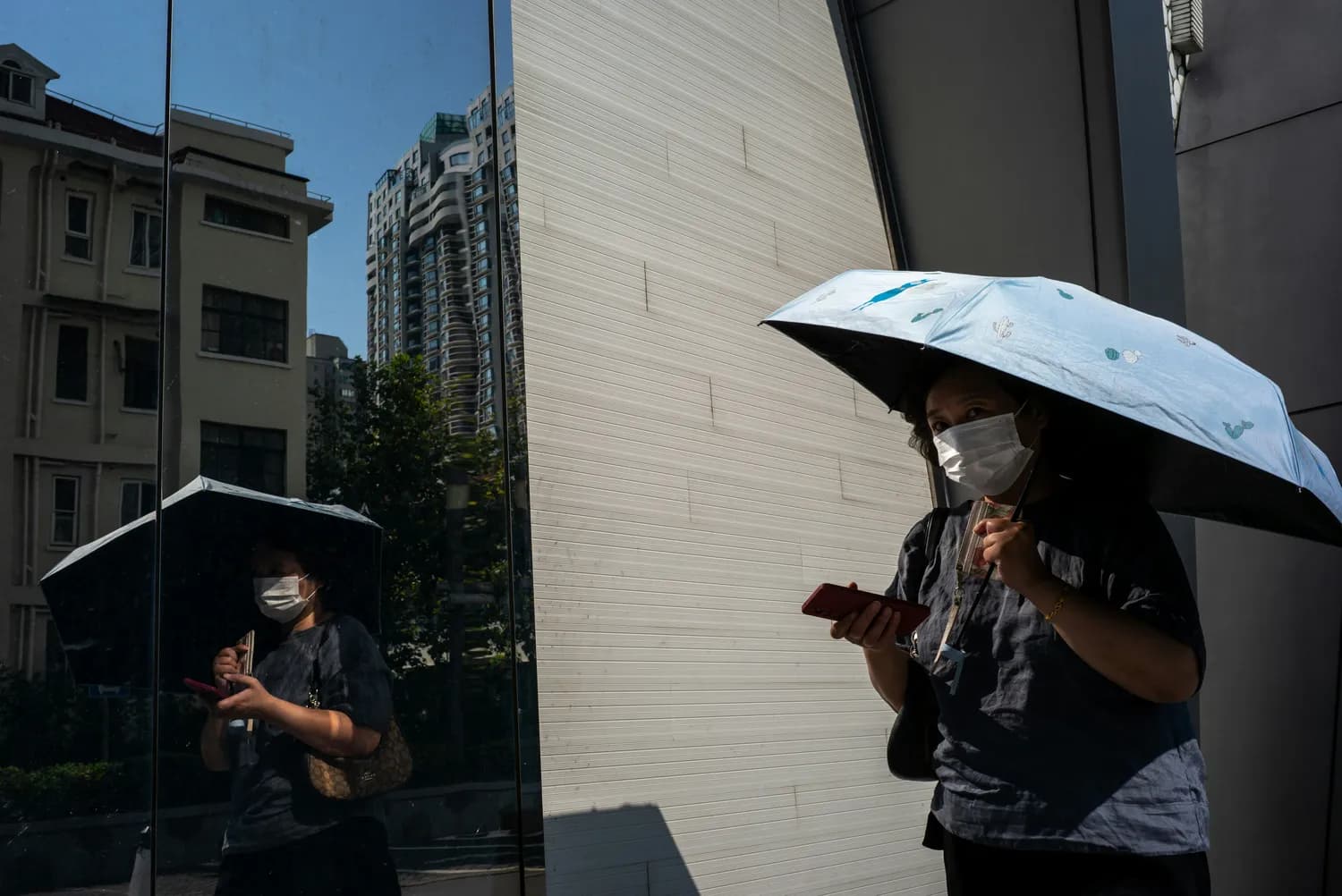 高温预警下的城市应对：从预警到行动
