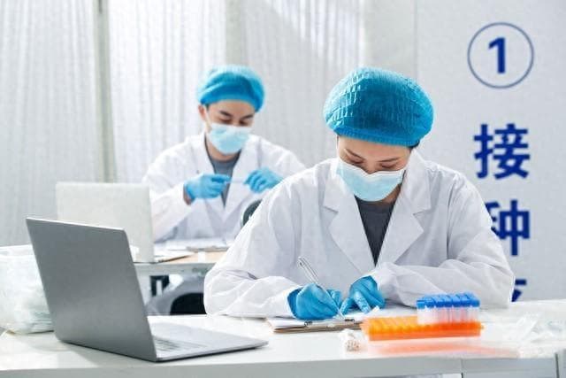 独家曝光：医学生就业前景分析，你的未来不是梦！