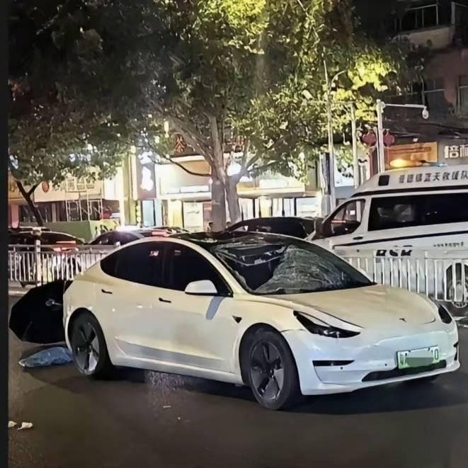 20岁司机超速致一家三亡，以危险方法危害公共安全被批捕