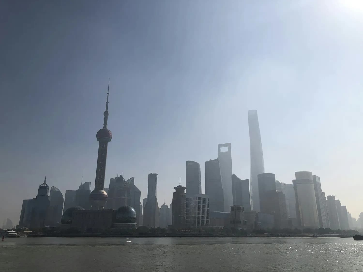 上海禁放烟花，春节空气质量会更好？