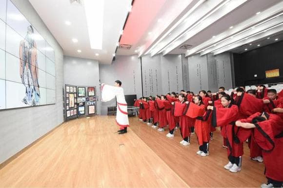 优秀传统文化进校园：济宁市第十三中学的创新实践