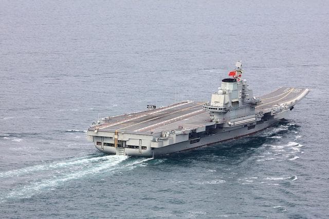 辽宁舰舷号16：铭记历史与寓意深远的象征