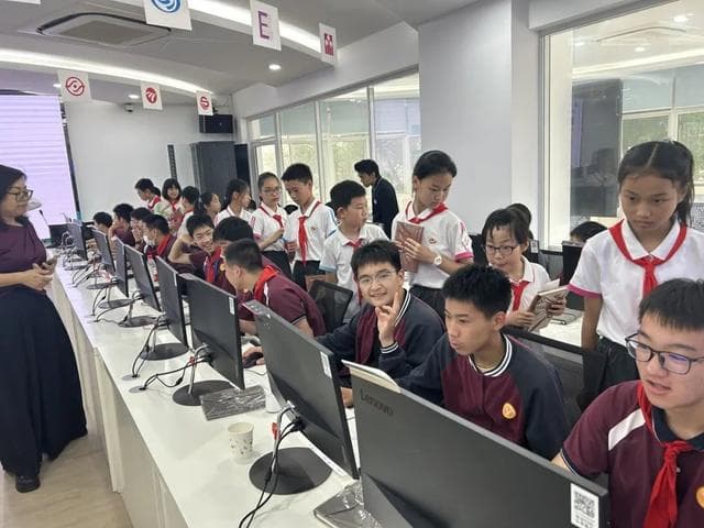20余家金融单位助推学生金融素养培育，东昌中学：我们培养的是未来“生活家”
