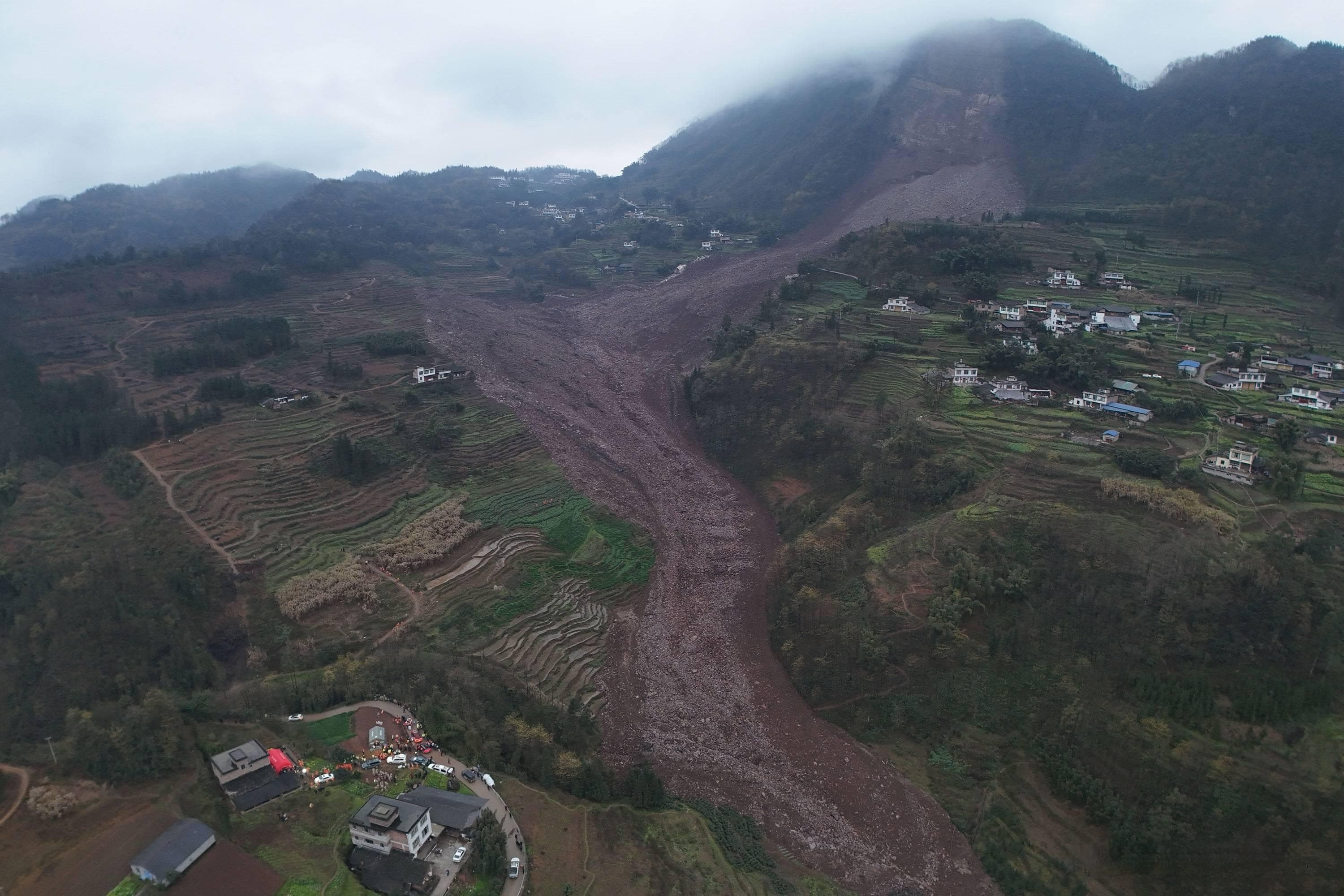 气候和地质原因导致筠连县突发滑坡，我国急需建地质灾害监测体系