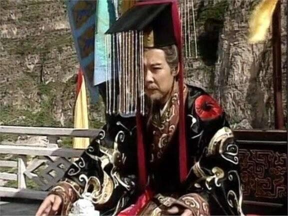 曹丕刘备称帝各有其据，孙权何以问鼎中原，称帝之由何在？