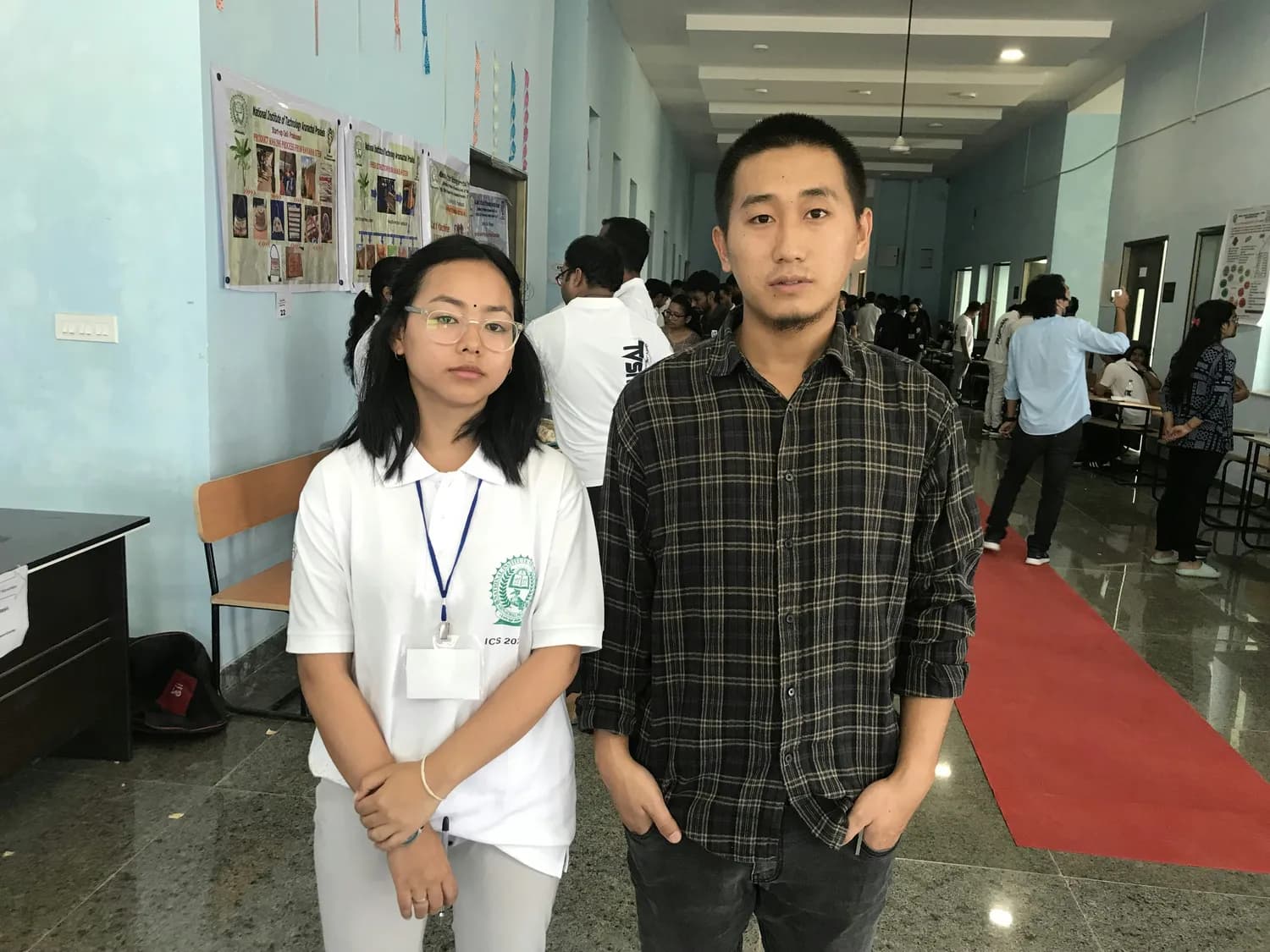 张老师的监考故事：用温暖守护考生心理健康