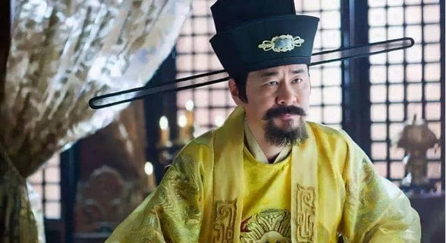 梦到皇位：权力与地位的象征，还是深层心理诉求？