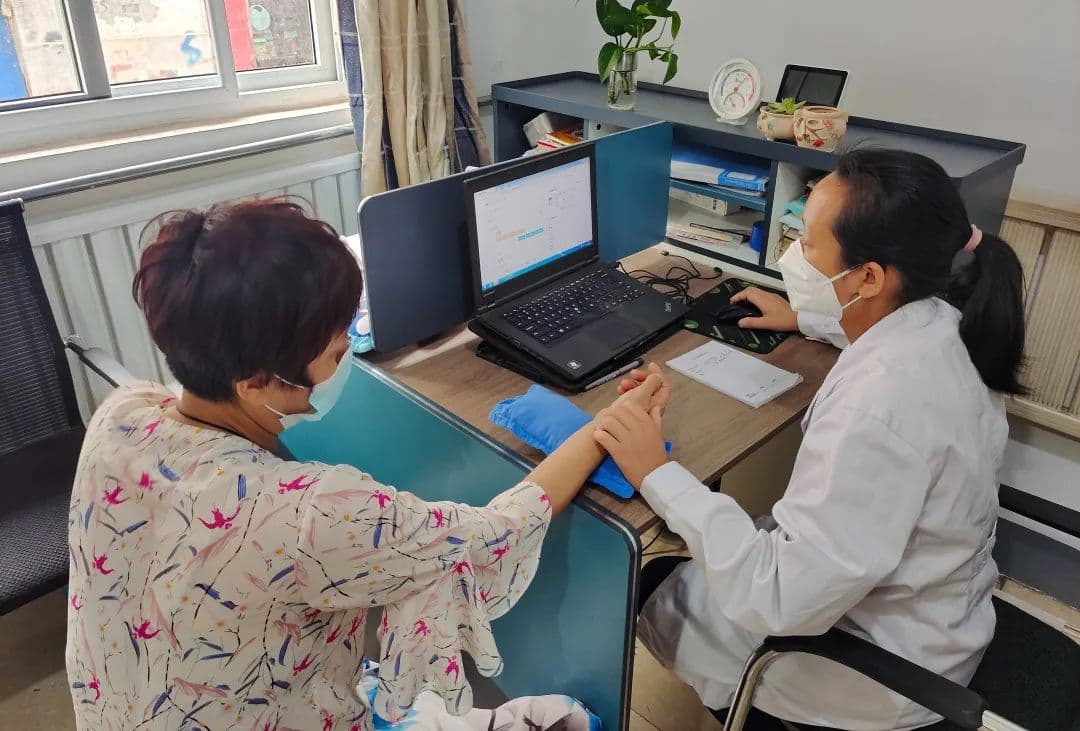 “AI＋专家”助力基层中医：大经中医智能辅助诊疗系统实践案例