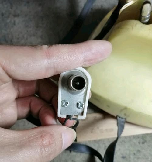 如何制作室内电视天线（简单制作方法与调试技巧）