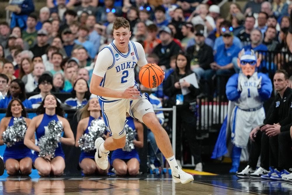 NBA高管谈弗拉格：模板巅峰期小卡 关键时刻攻坚能力是短板
