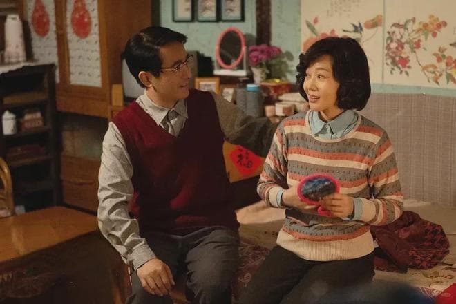 《小巷人家》：闫妮用细腻表演塑造了一个超越时代的女性形象