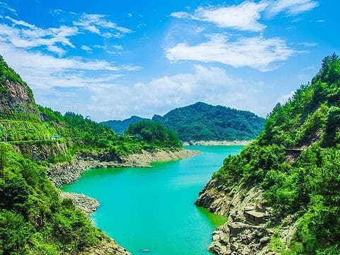 天台山：自然与文化的完美交融 🌄