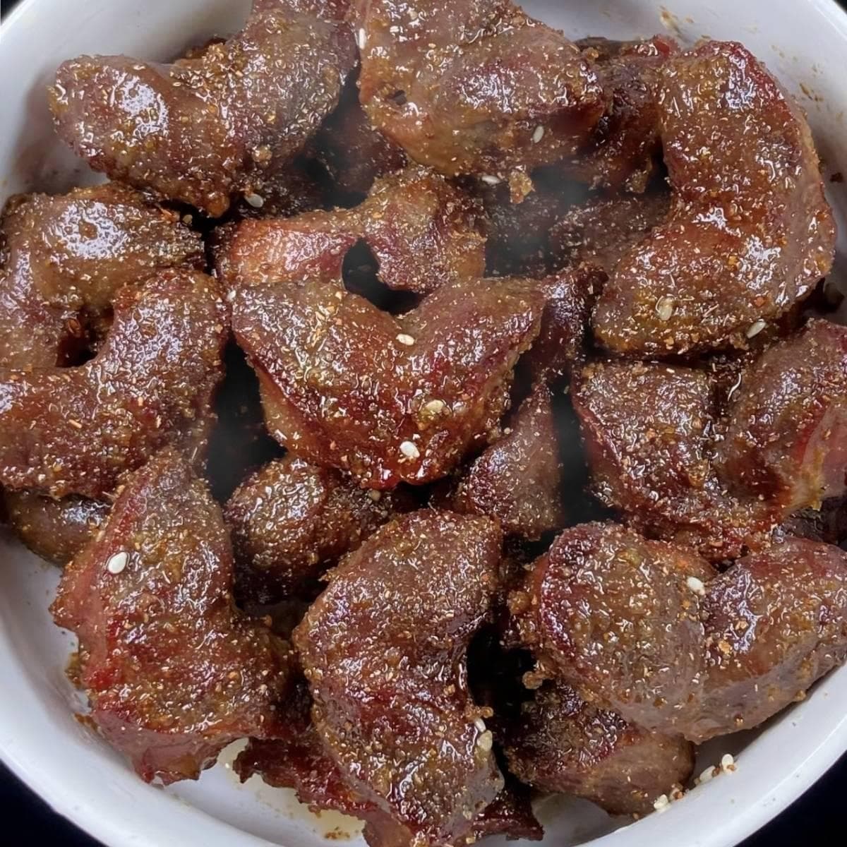 香烤鸡胗：街头美食新宠，诱惑你的味蕾！