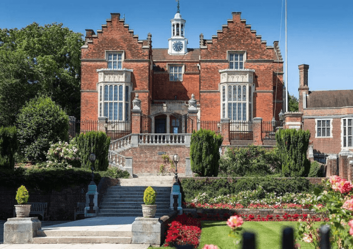「英国九大公学」哈罗公学(Harrow School)