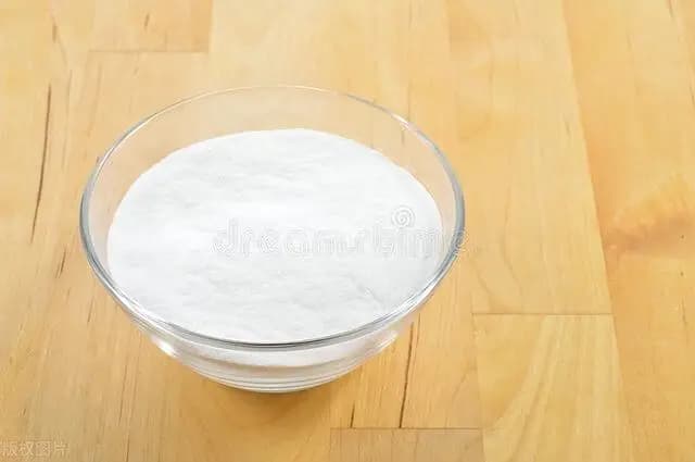 鞋子里撒一把，不管多臭的鞋，臭味都无影无踪，穿三天也没味