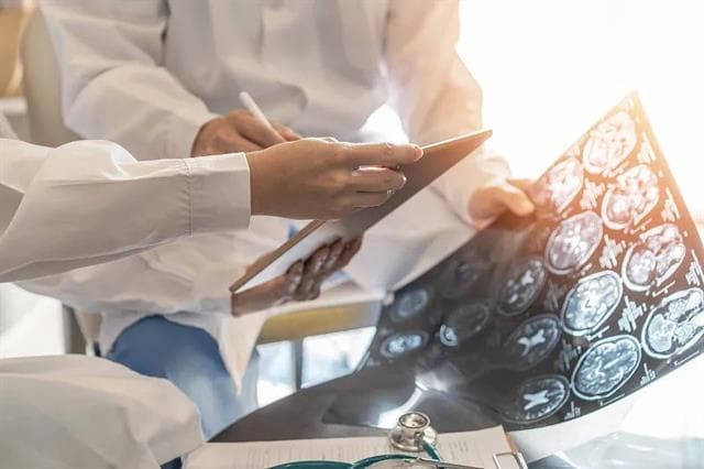 量身定制：新型干细胞疗法，改善股骨头坏死患者的疼痛和功能