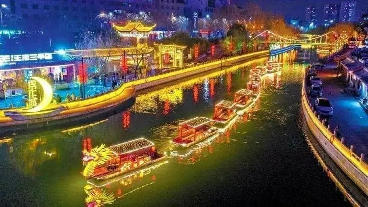 抓住假期尾巴逛街去！济宁这些街区好玩又热闹