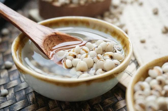 为什么薏米水不能多饮？来说说雨季袪湿的正确打开方式