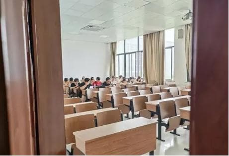 九步进阶提升课堂教学质量