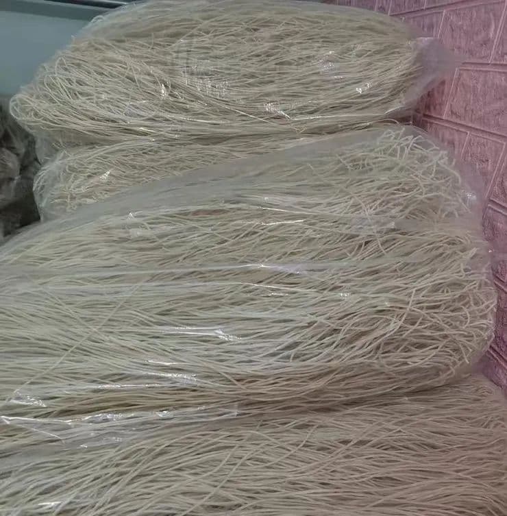 “我妈把3斤现做辣条放我屋，一晚上被我吃掉了一大半……”