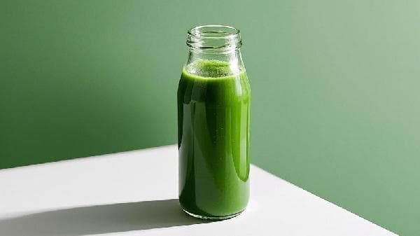 青汁饮用指南：好处、坏处与注意事项