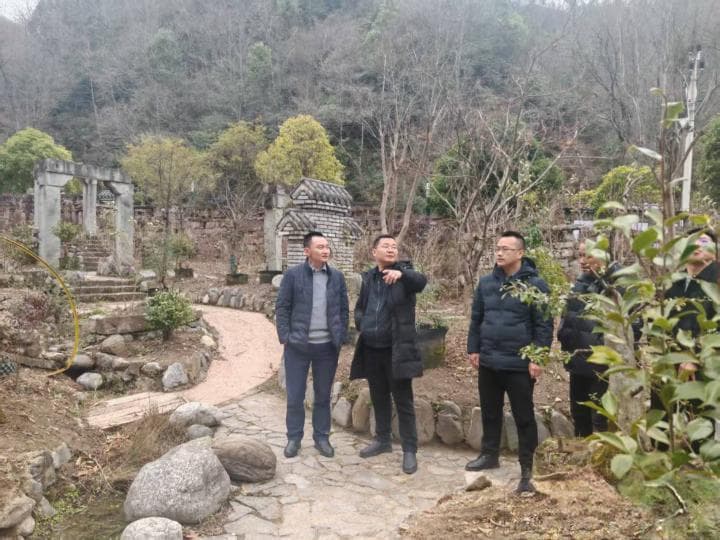 重庆城口县岚天乡：创新中药材种植模式 助力乡村振兴