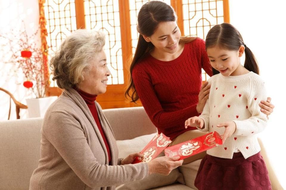 替孩子保管压岁钱，不如教会他们这3件事，后悔没早点知道