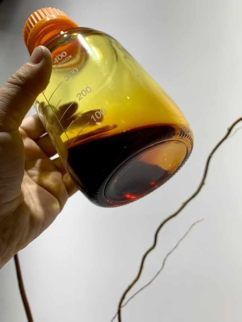 沉香精油进阶指南：超临界萃取与古法蒸馏的优劣对比