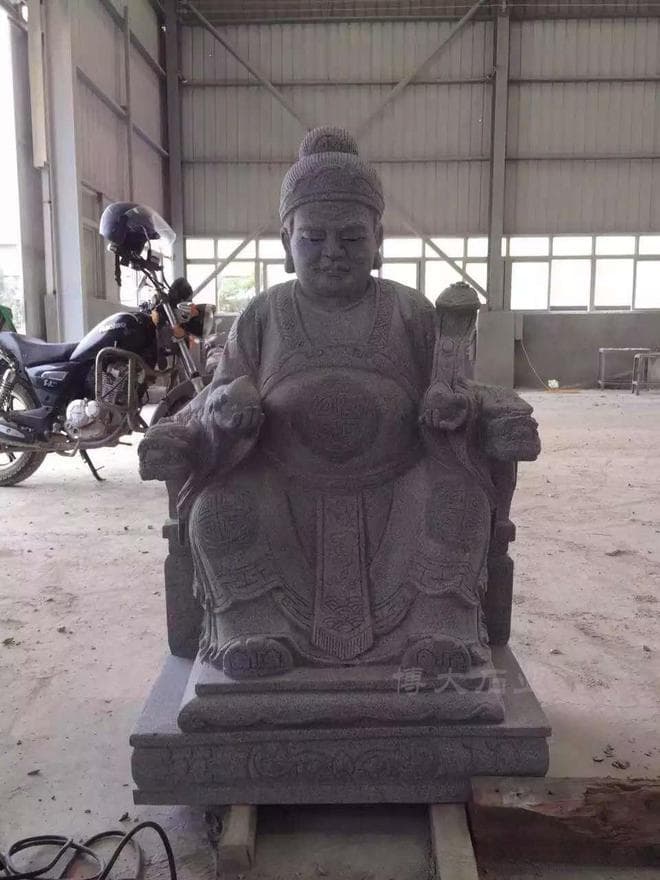 石雕土地公：解读其背后的民俗传说与信仰